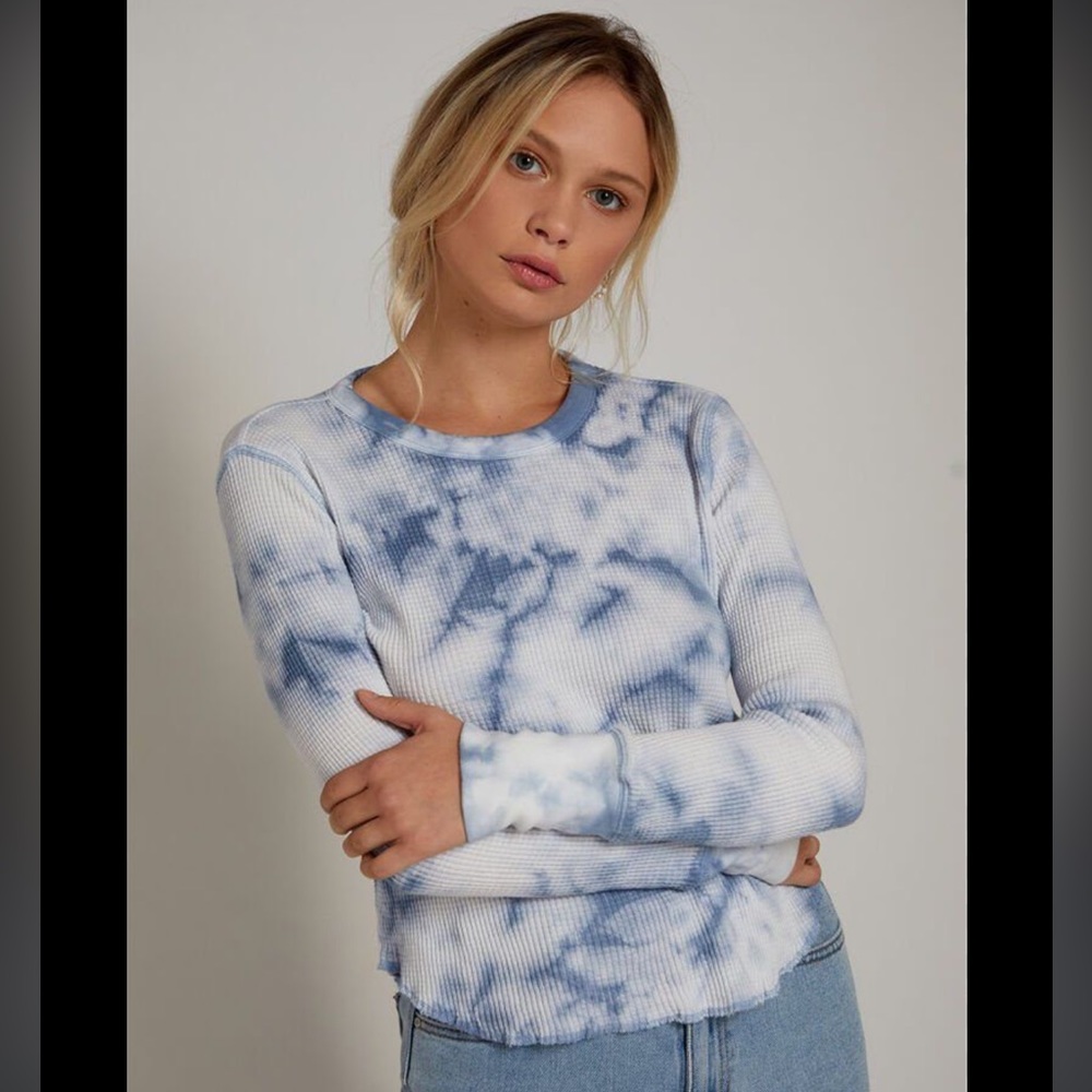 Me to We Tie Dye Waffle Knit Long Sleeve Top M